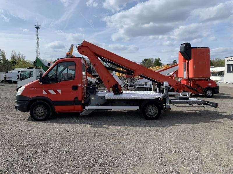 Iveco Daily Isoli VT48NEXS - 16 m, 250 kg - منصة تلسكوبية محمولة على شاحنة: صورة 4 Iveco Daily Isoli VT48NEXS - 16 m, 250 kg - منصة تلسكوبية محمولة على شاحنة: صورة 4
