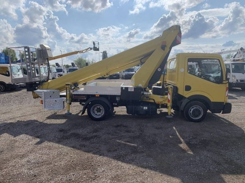 Nissan Cabstar Ruthmann TB270 - 27m - 225 kg - منصة تلسكوبية محمولة على شاحنة: صورة 4 Nissan Cabstar Ruthmann TB270 - 27m - 225 kg - منصة تلسكوبية محمولة على شاحنة: صورة 4