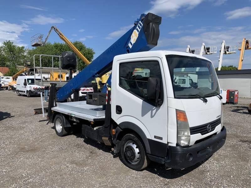 Nissan Cabstar Socage T318 - 18 m - 225 kg - منصة تلسكوبية محمولة على شاحنة: صورة 1 Nissan Cabstar Socage T318 - 18 m - 225 kg - منصة تلسكوبية محمولة على شاحنة: صورة 1