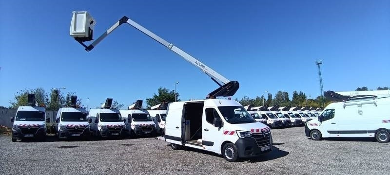 منصة تلسكوبية محمولة على شاحنة Renault Master Klubb KL32 - 12,5 m, 120 kg: صورة 10