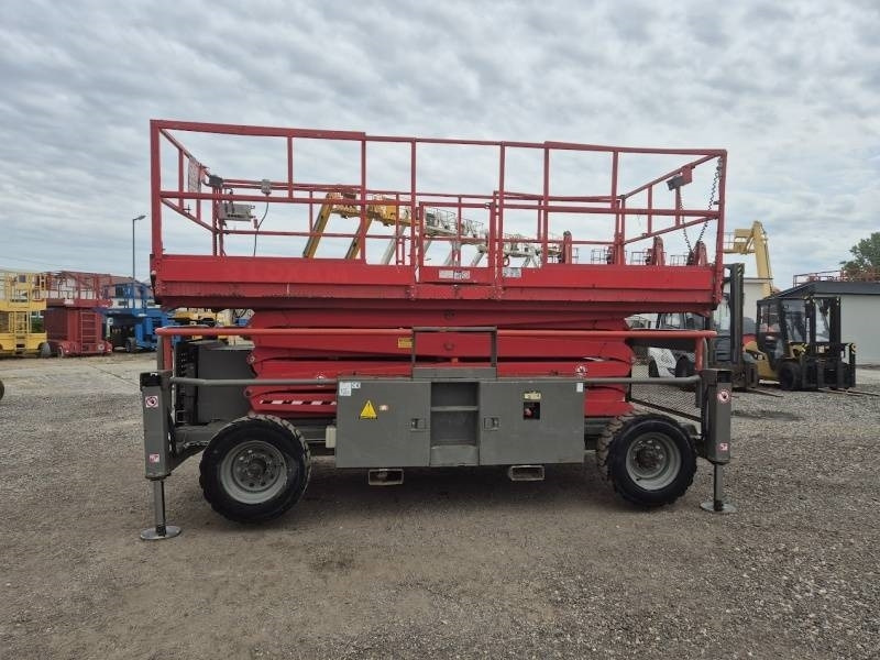 SkyJack SJ9241 - 14,5 m - 4x4 - رافعة هيدروليكية مقصية: صورة 4 SkyJack SJ9241 - 14,5 m - 4x4 - رافعة هيدروليكية مقصية: صورة 4