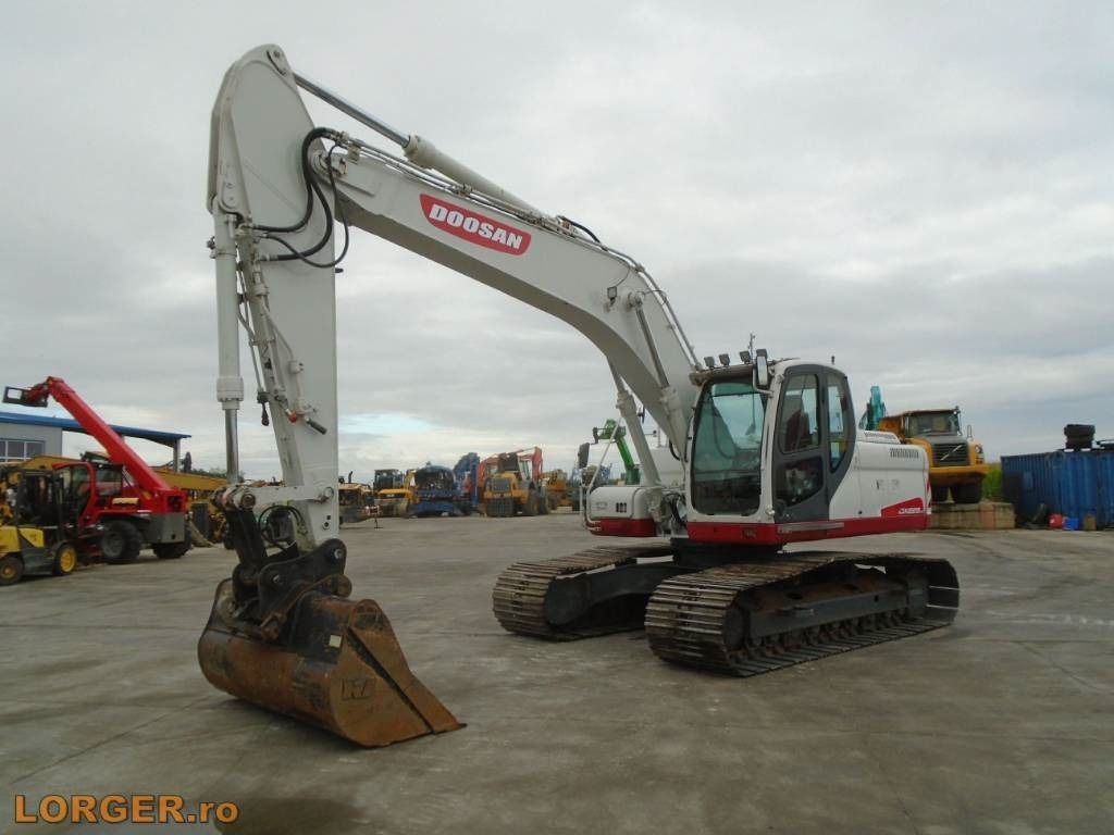 Doosan DX 225 LC with 18m long reach boom - حفار زحاف: صورة 2 Doosan DX 225 LC with 18m long reach boom - حفار زحاف: صورة 2
