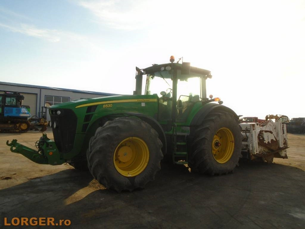 John Deere 8530 cu stabilizator de sol Wirtgen WS 250. - جرار: صورة 2 John Deere 8530 cu stabilizator de sol Wirtgen WS 250. - جرار: صورة 2