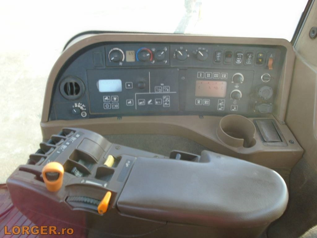 جرار John Deere 8530 cu stabilizator de sol Wirtgen WS 250.: صورة 8