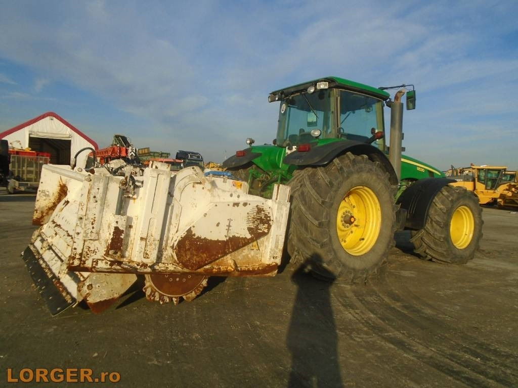 John Deere 8530 cu stabilizator de sol Wirtgen WS 250. - جرار: صورة 5 John Deere 8530 cu stabilizator de sol Wirtgen WS 250. - جرار: صورة 5