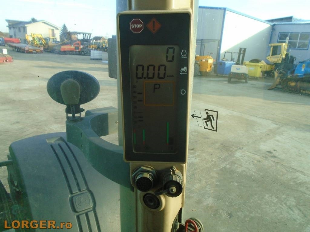 جرار John Deere 8530 cu stabilizator de sol Wirtgen WS 250.: صورة 17