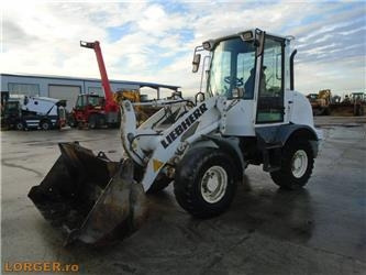 Liebherr L 506 - اللودر بعجل: صورة 1 Liebherr L 506 - اللودر بعجل: صورة 1