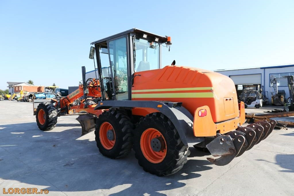 New Holland F 156.6 A with 3D GPS System - ممهدة: صورة 3 New Holland F 156.6 A with 3D GPS System - ممهدة: صورة 3