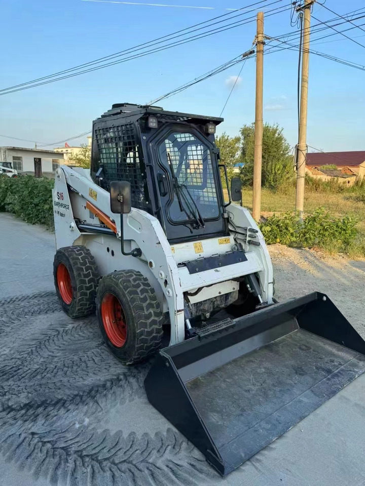BOBCAT s16 - تركس: صورة 1 BOBCAT s16 - تركس: صورة 1