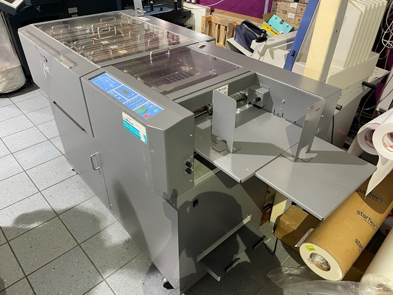 Duplo DocuCutter DC-645 - آلة قطع الورق: صورة 1 Duplo DocuCutter DC-645 - آلة قطع الورق: صورة 1