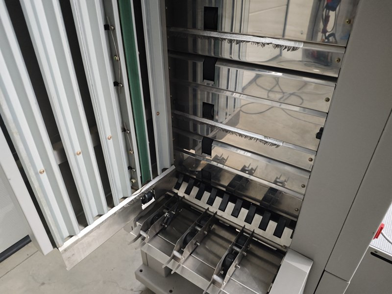 Horizon VAC-60Hc | 2004 | 3 Mio - آلات الطباعة: صورة 2 Horizon VAC-60Hc | 2004 | 3 Mio - آلات الطباعة: صورة 2