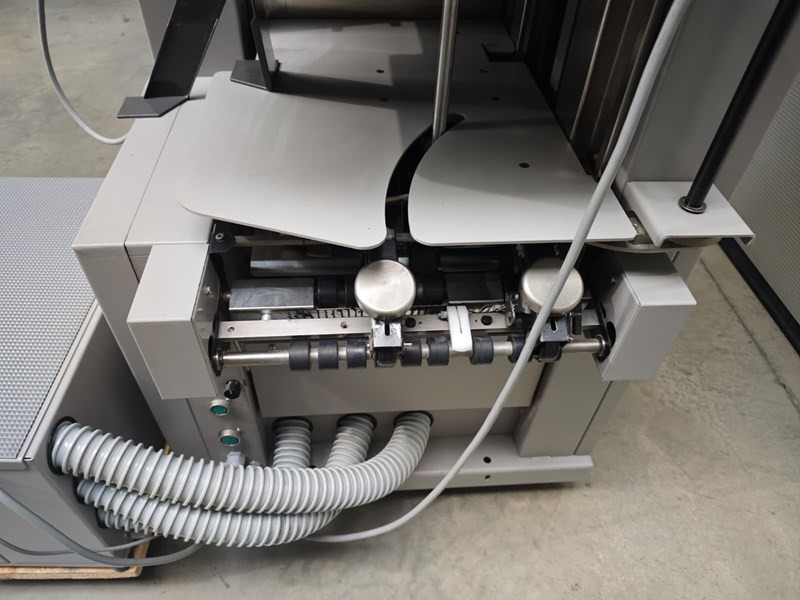 Horizon VAC-60Hc | 2004 | 3 Mio - آلات الطباعة: صورة 4 Horizon VAC-60Hc | 2004 | 3 Mio - آلات الطباعة: صورة 4