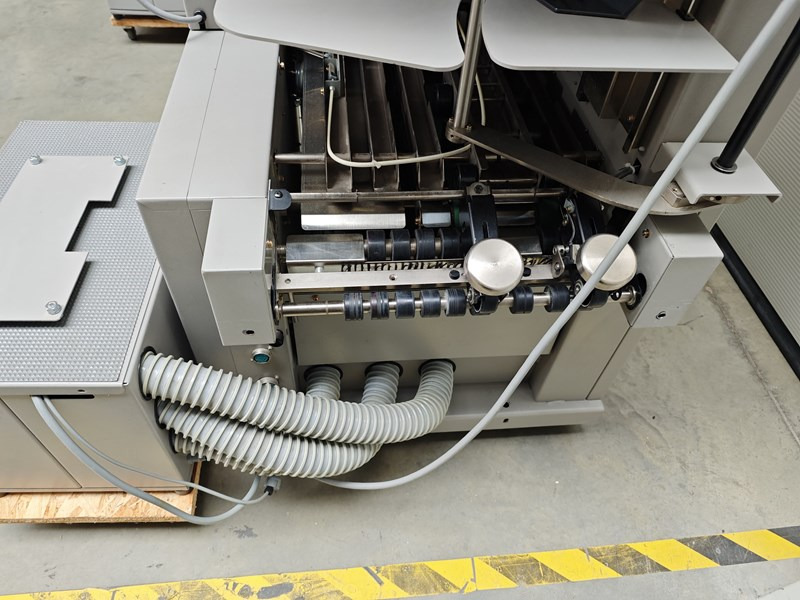 Horizon VAC-60Hc | 2006 - آلات الطباعة: صورة 3 Horizon VAC-60Hc | 2006 - آلات الطباعة: صورة 3