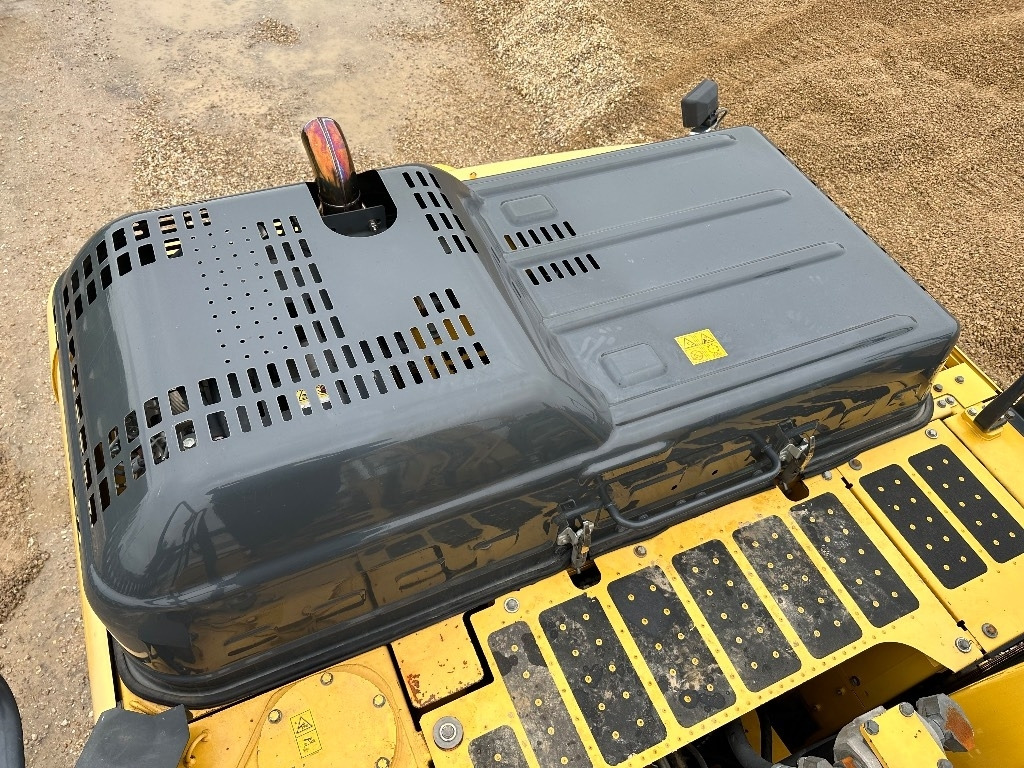 حفار زحاف Komatsu PC 210 LC-11: صورة 14