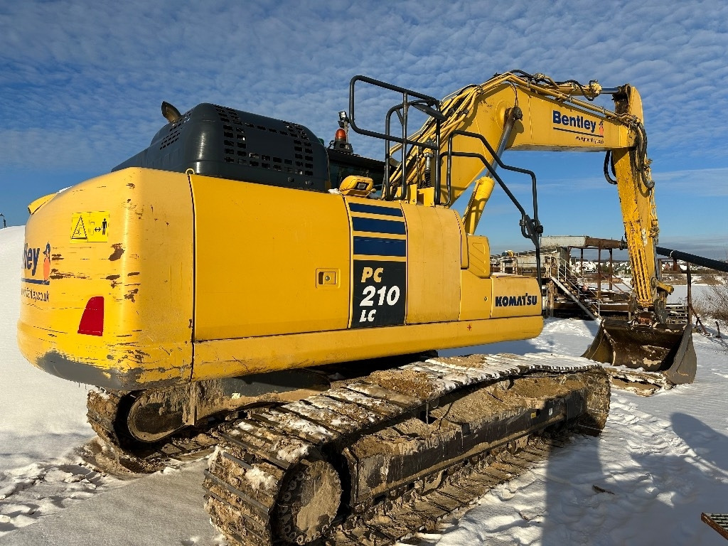 Komatsu PC 210 LC-11 - حفار زحاف: صورة 5 Komatsu PC 210 LC-11 - حفار زحاف: صورة 5