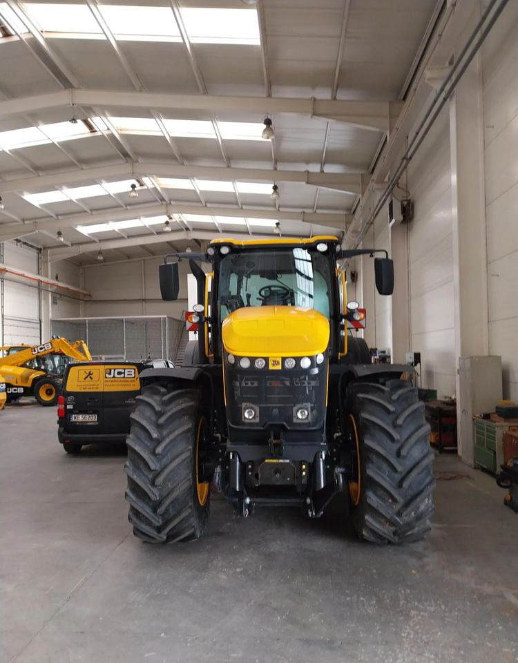 JCB 8330 iCon - جرار: صورة 2 JCB 8330 iCon - جرار: صورة 2