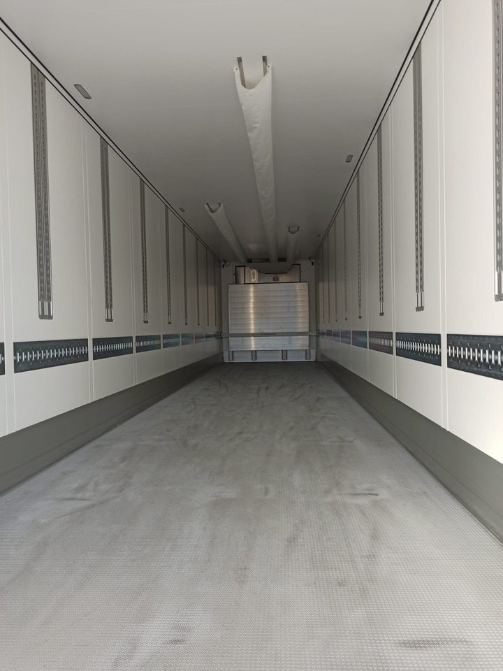 SCHMITZ CARGOBULL ThermoKing SKO 24/L - 13.4 FP COOL V7 FP 60 SMART - نصف مقطورة مُبرِّدة: صورة 5 SCHMITZ CARGOBULL ThermoKing SKO 24/L - 13.4 FP COOL V7 FP 60 SMART - نصف مقطورة مُبرِّدة: صورة 5
