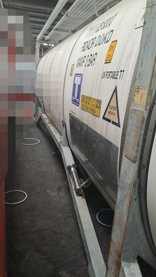 31.000 Liter V4A ADR bis 6/2026 mehrmals vorha - صهريج حاوية: صورة 2 31.000 Liter V4A ADR bis 6/2026 mehrmals vorha - صهريج حاوية: صورة 2