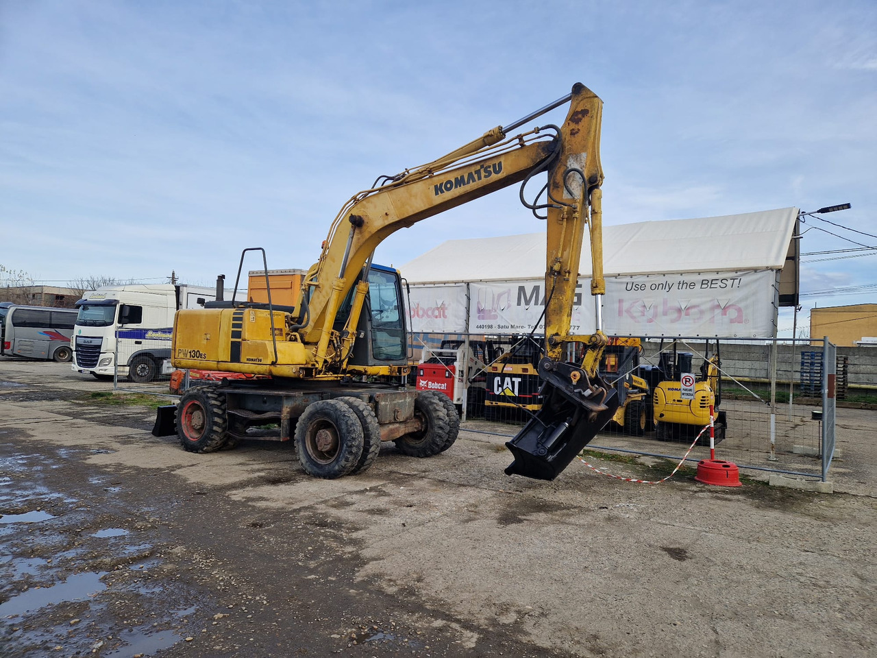 KOMATSU PW130 ES-6K - حفارة دولاب: صورة 2 KOMATSU PW130 ES-6K - حفارة دولاب: صورة 2