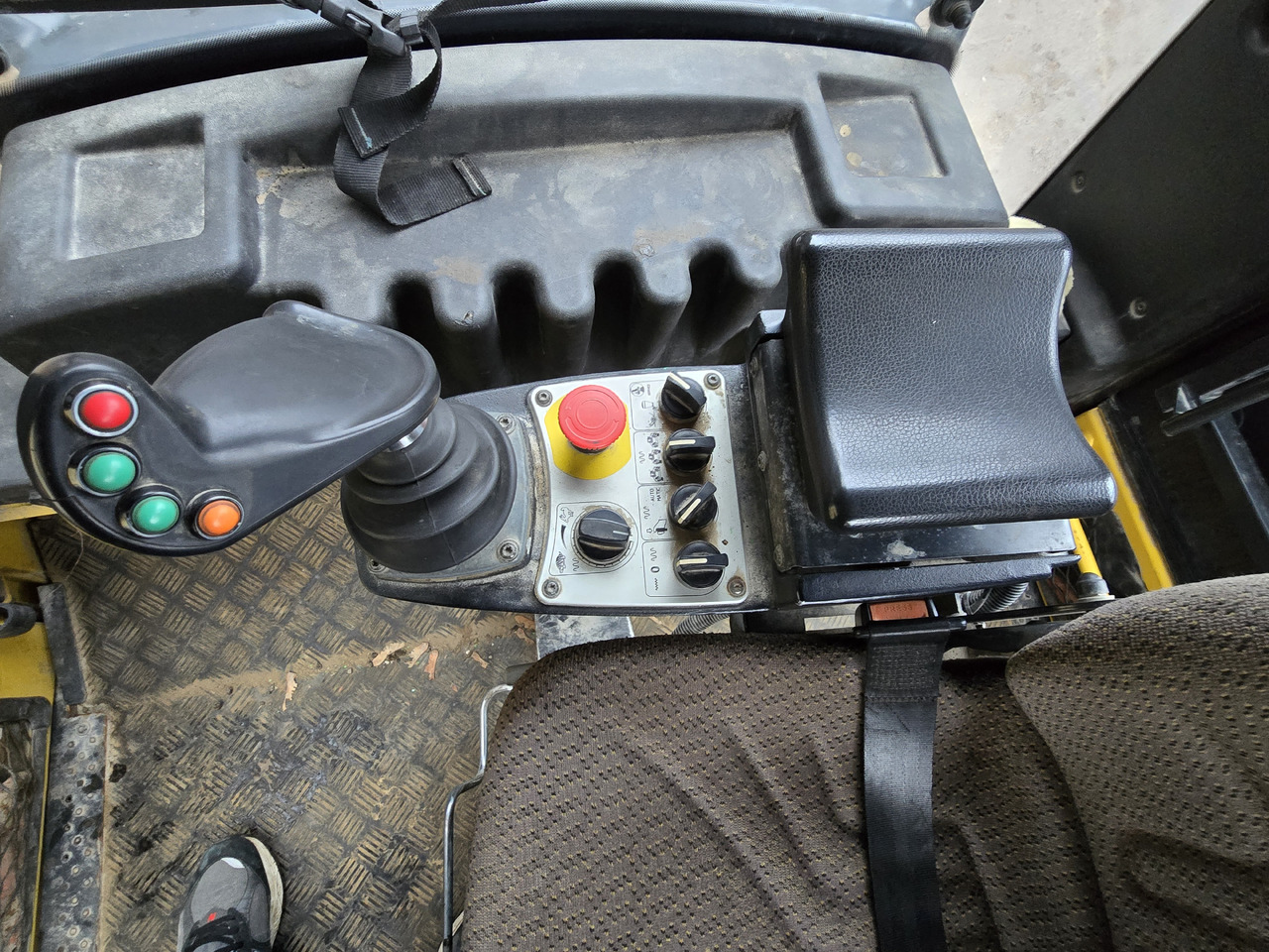 مدحلة اسفلت BOMAG BW154 AP-AM: صورة 9