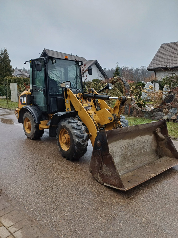CATERPILLAR 906H - جرافة حفار: صورة 1 CATERPILLAR 906H - جرافة حفار: صورة 1