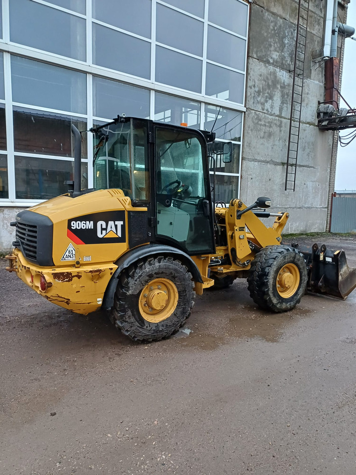 CATERPILLAR 906M - جرافة حفار: صورة 1 CATERPILLAR 906M - جرافة حفار: صورة 1