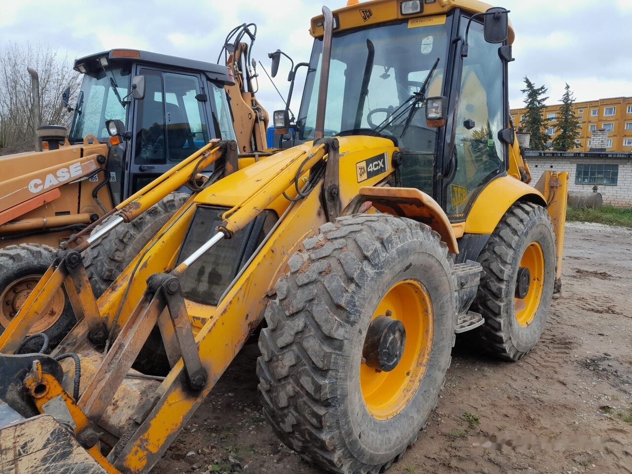 JCB 4CX - جرافة حفار: صورة 1 JCB 4CX - جرافة حفار: صورة 1