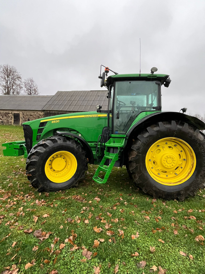 John Deere 8530 - جرار: صورة 1 John Deere 8530 - جرار: صورة 1