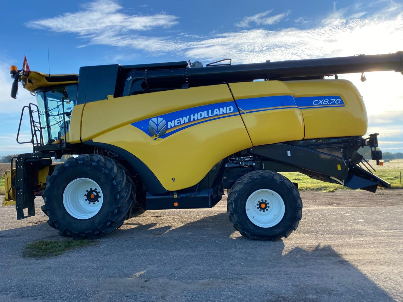 NEW HOLLAND CX8.70 - حصادة: صورة 2 NEW HOLLAND CX8.70 - حصادة: صورة 2