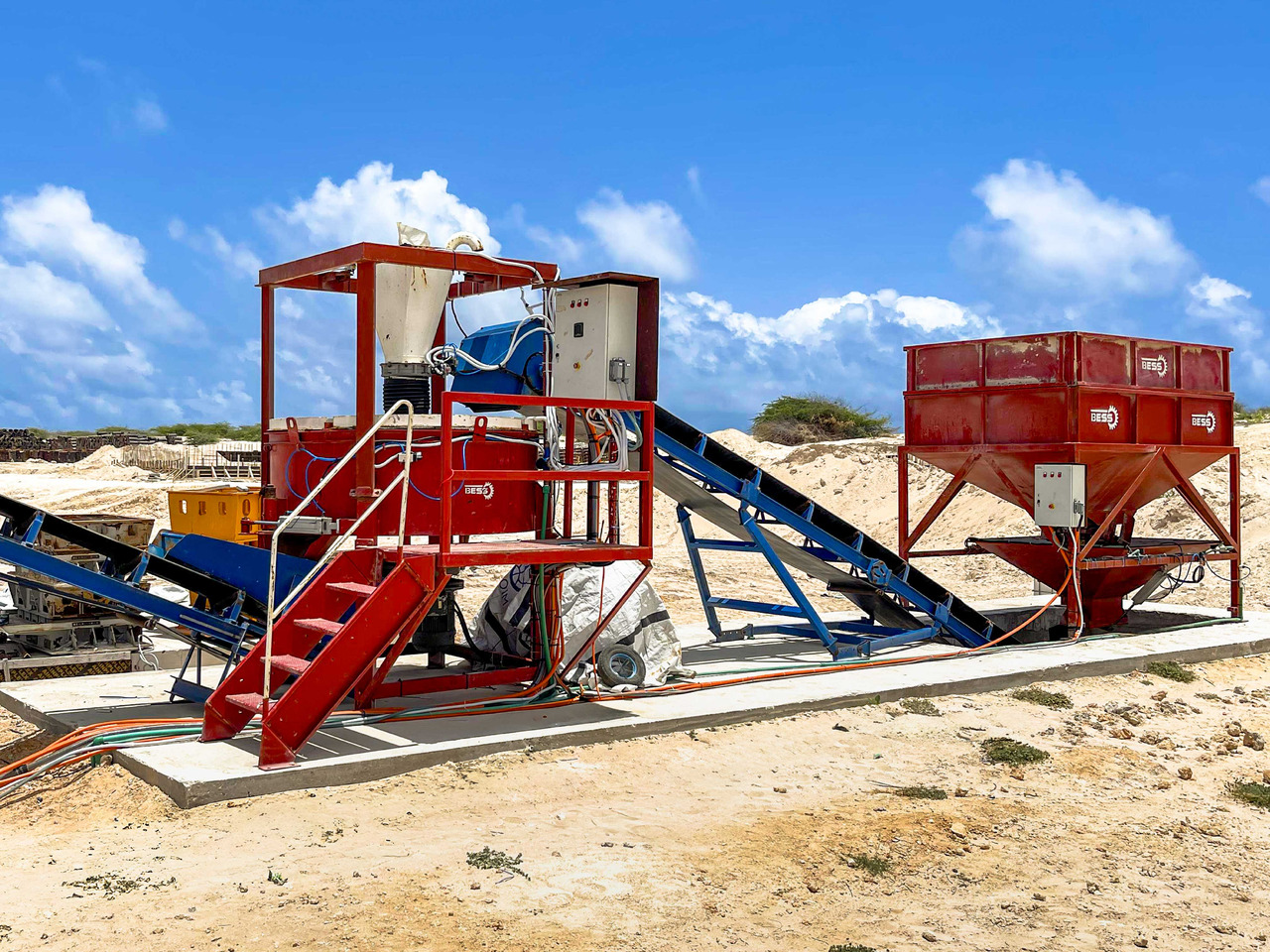 Fully Automatic Concrete Block Machine | PRS-1000 Bess Machine - ماكينة البلوك: صورة 2 Fully Automatic Concrete Block Machine | PRS-1000 Bess Machine - ماكينة البلوك: صورة 2