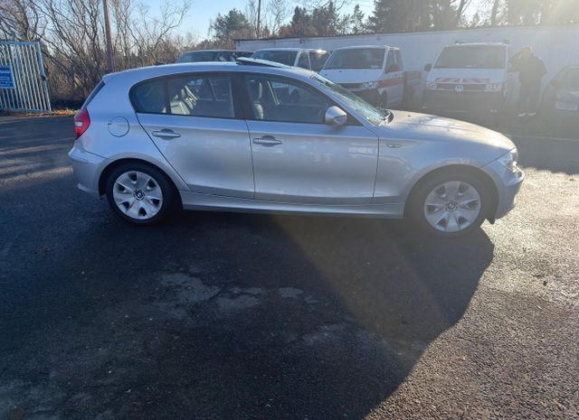 BMW 116i Limousine - سيارة: صورة 5 BMW 116i Limousine - سيارة: صورة 5