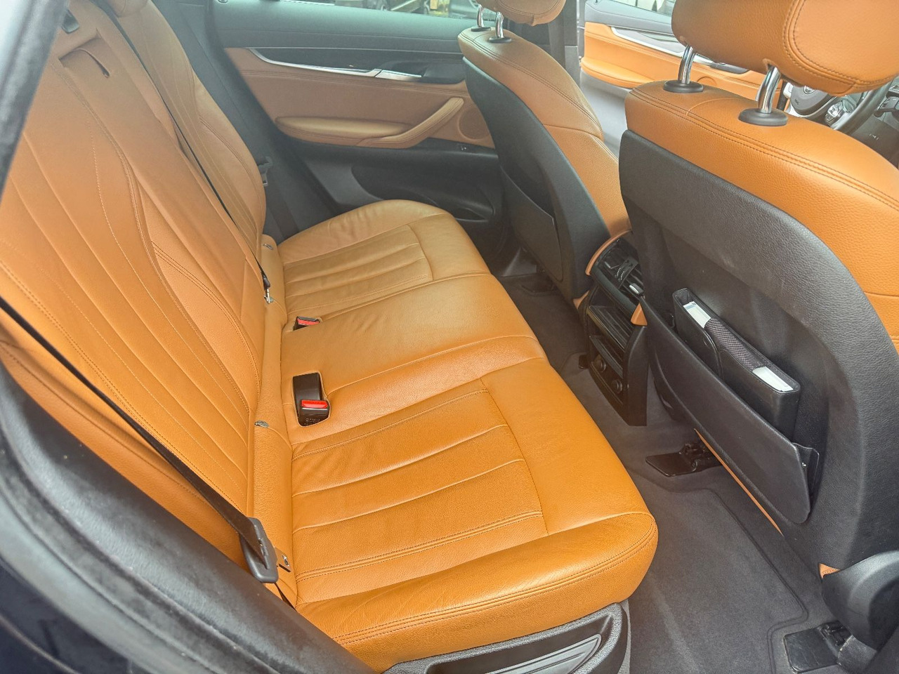 سيارة دفع رباعي BMW X6 M xDrive 30 d: صورة 14