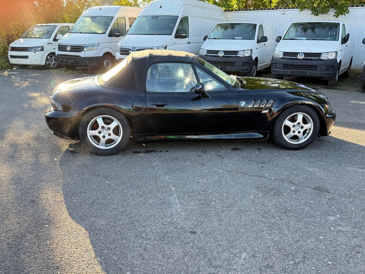 BMW Z3 1.9 - سيارة: صورة 5 BMW Z3 1.9 - سيارة: صورة 5