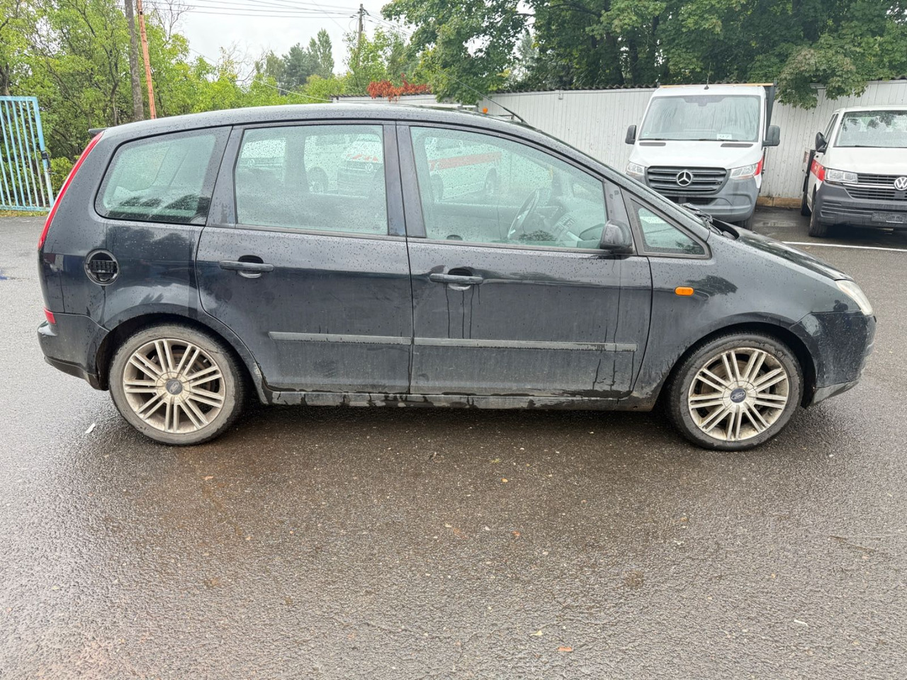 Ford Focus C-MAX Trend - سيارة: صورة 5 Ford Focus C-MAX Trend - سيارة: صورة 5