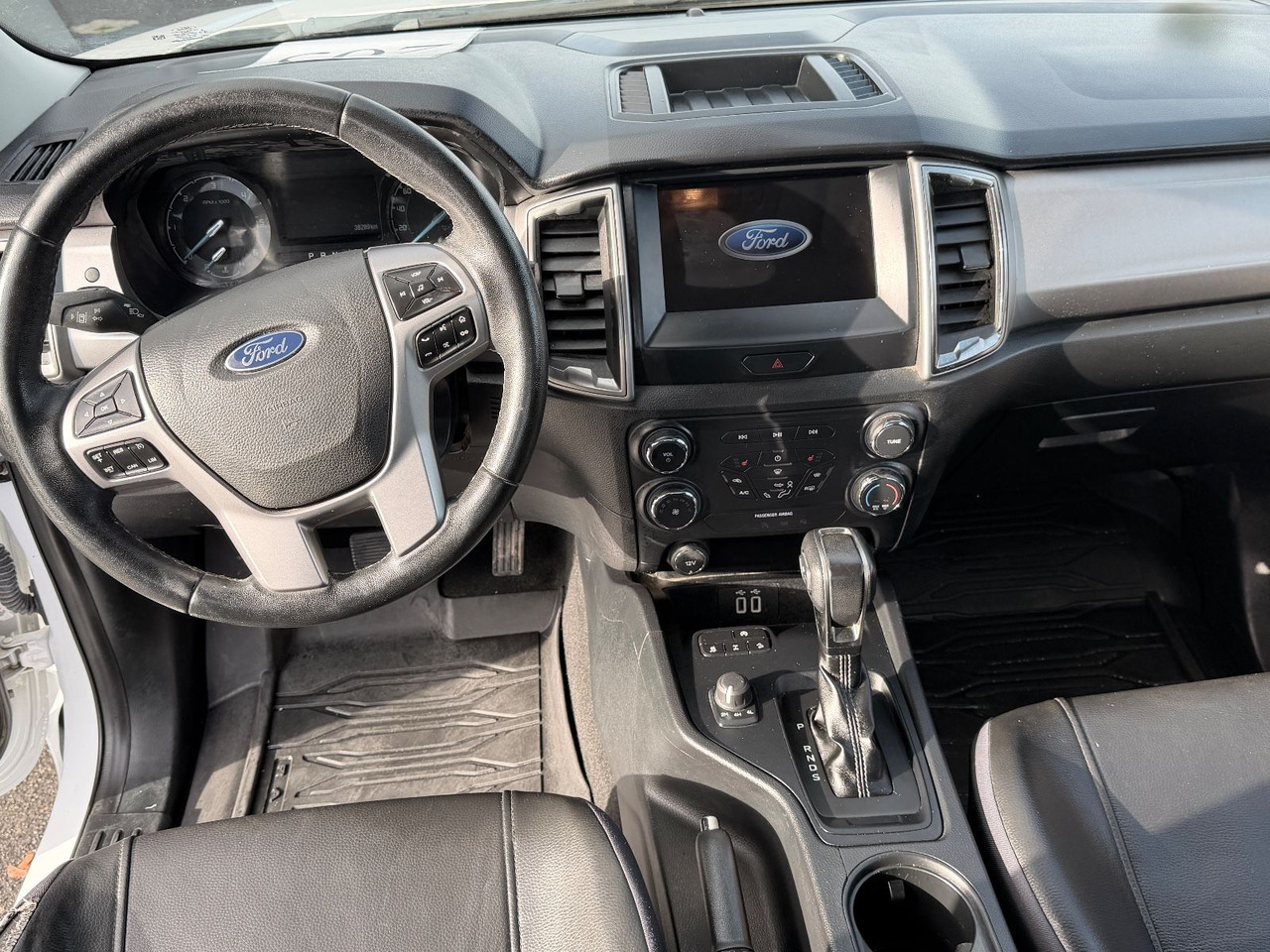 سيارة دفع رباعي Ford Ranger XLT Doppelkabine 4x4: صورة 11 سيارة دفع رباعي Ford Ranger XLT Doppelkabine 4x4: صورة 11