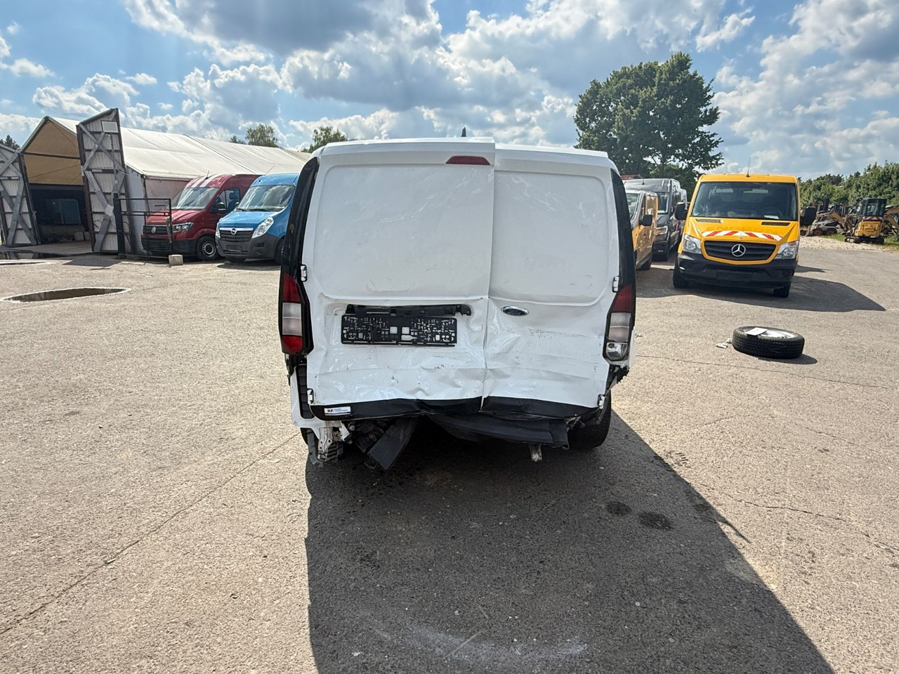 Ford Transit Connect Trend L2 Kasten - فان المدمجة: صورة 4 Ford Transit Connect Trend L2 Kasten - فان المدمجة: صورة 4