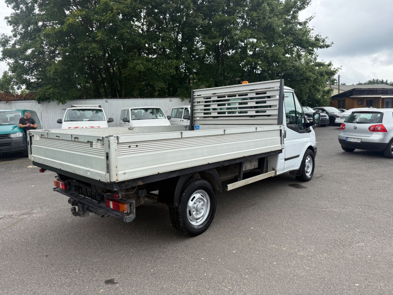 Ford Transit Pritsche FT 350 M Einzelkabine 110 KM - شاحنة مفتوحة: صورة 4 Ford Transit Pritsche FT 350 M Einzelkabine 110 KM - شاحنة مفتوحة: صورة 4