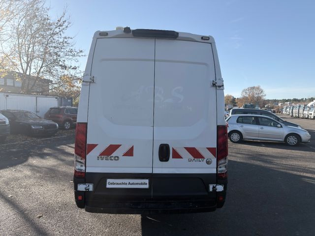 Iveco Daily Kasten 35 S . - فان, الشاحنات الصغيرة كابينة مزدوجة: صورة 4 Iveco Daily Kasten 35 S . - فان, الشاحنات الصغيرة كابينة مزدوجة: صورة 4