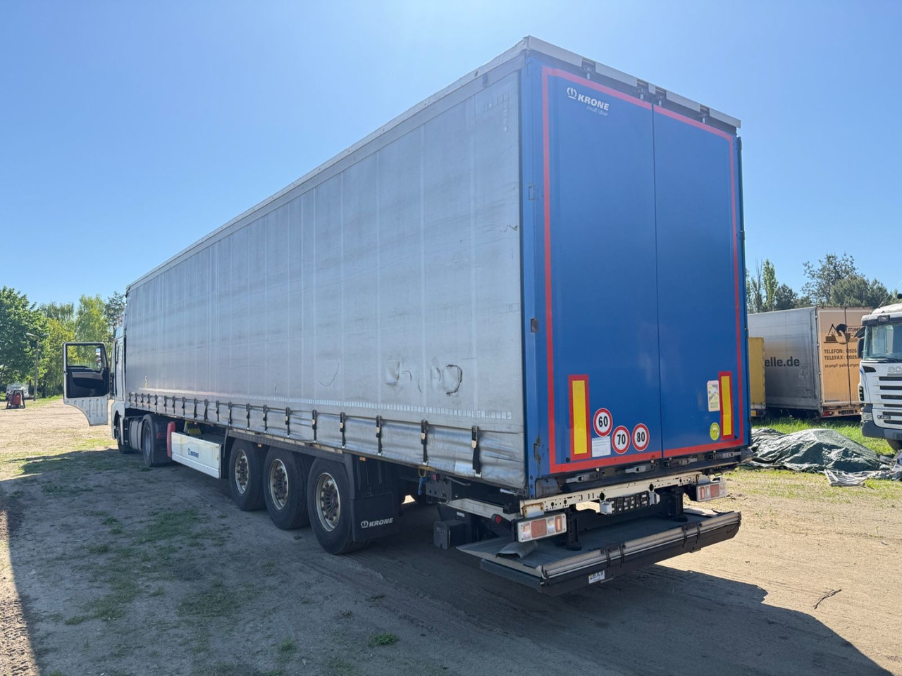 Krone SD mit Ladebordwand - نصف مقطورة ستارة: صورة 5 Krone SD mit Ladebordwand - نصف مقطورة ستارة: صورة 5