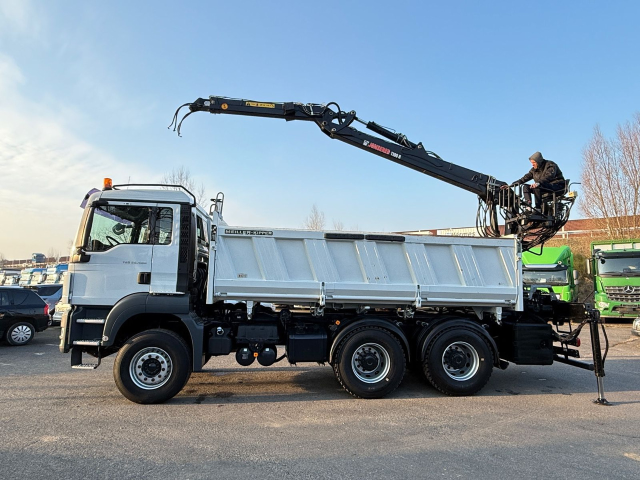شاحنة قلاب MAN TGS 26.400 Kipper mit Kran Jonsered 6x4: صورة 10
