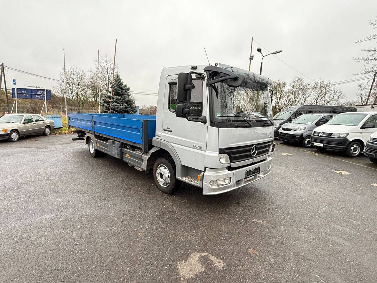 Mercedes-Benz Atego 822 L Klima, Tempomat - شاحنات مسطحة: صورة 2 Mercedes-Benz Atego 822 L Klima, Tempomat - شاحنات مسطحة: صورة 2