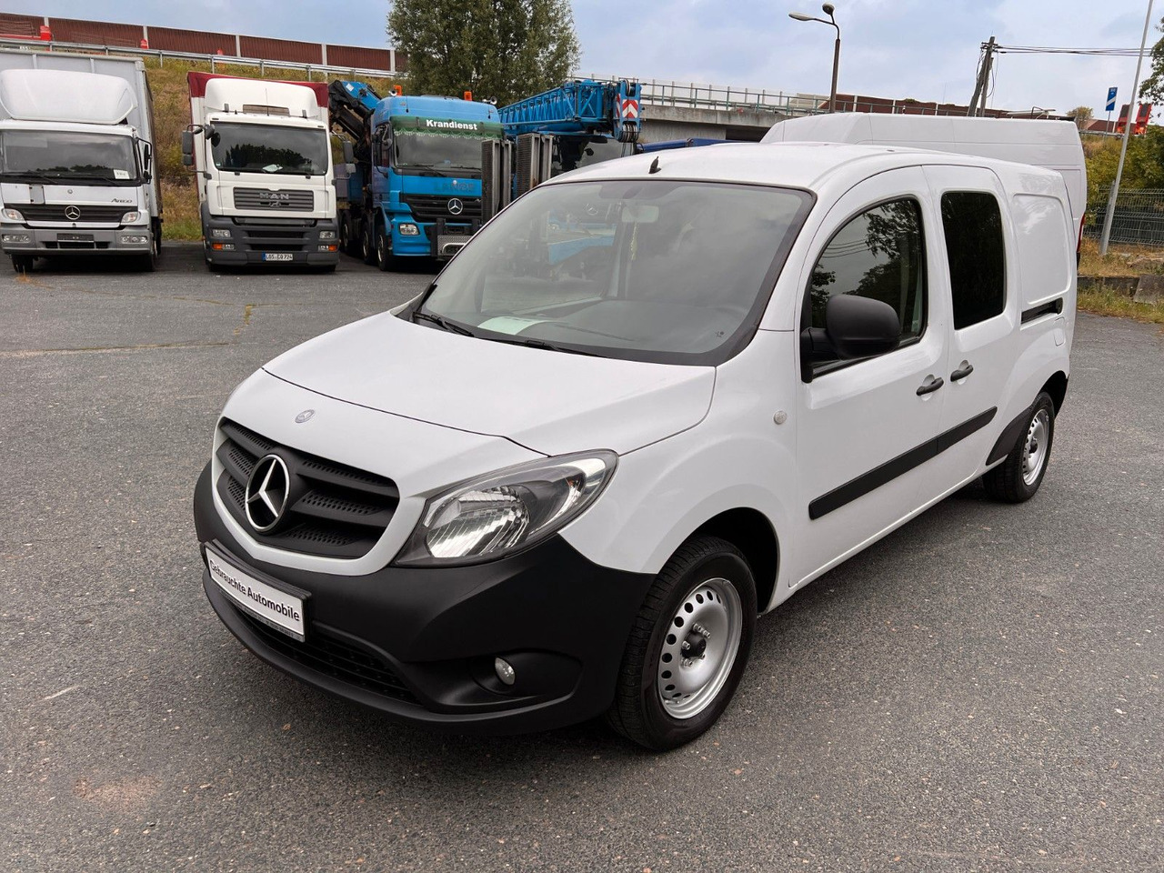 Mercedes-Benz Citan Mixto 111 CDI extralang - ميكروباص: صورة 3 Mercedes-Benz Citan Mixto 111 CDI extralang - ميكروباص: صورة 3