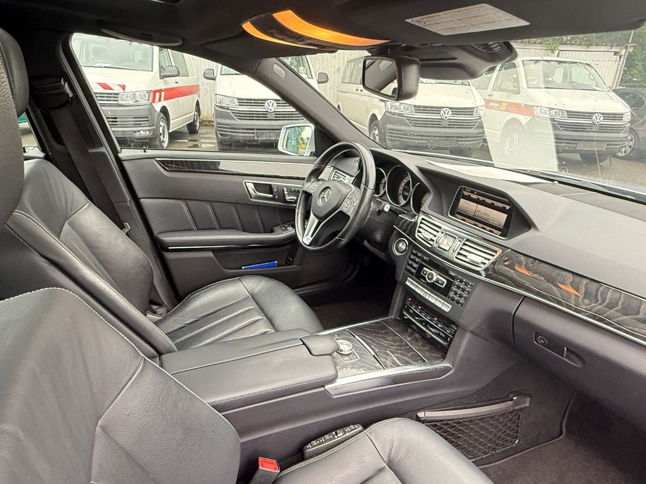 سيدان Mercedes-Benz E 300 E -Klasse Lim. E 300 BlueTec: صورة 14