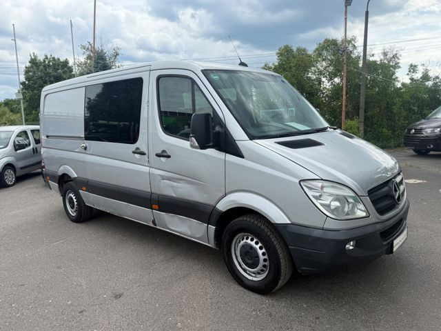 Mercedes-Benz Sprinter II Kasten 219 CDI Automatik - فان المدمجة: صورة 2 Mercedes-Benz Sprinter II Kasten 219 CDI Automatik - فان المدمجة: صورة 2