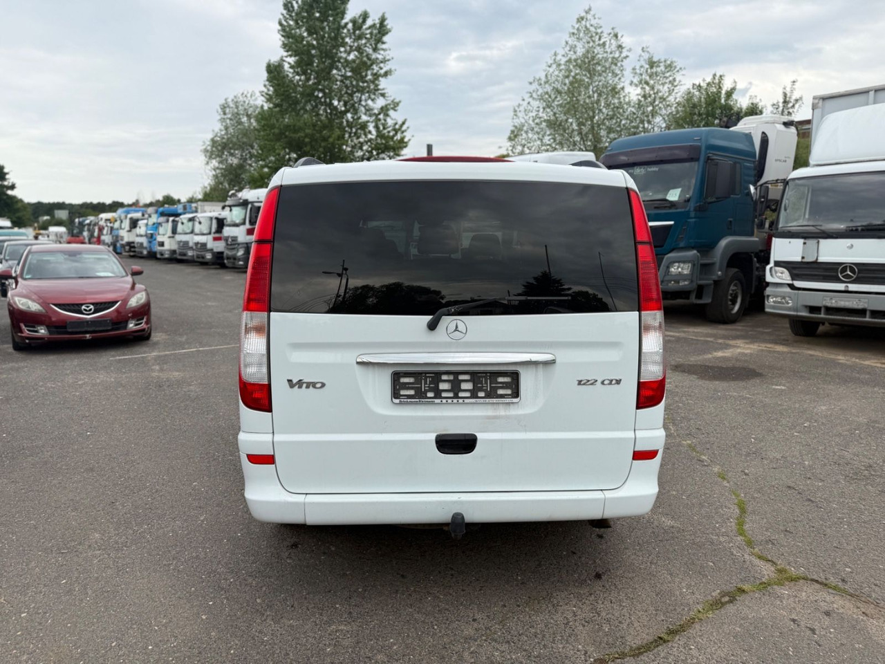 Mercedes-Benz Vito Mixto 122 CDI EFFECT lang - ميكروباص: صورة 5 Mercedes-Benz Vito Mixto 122 CDI EFFECT lang - ميكروباص: صورة 5