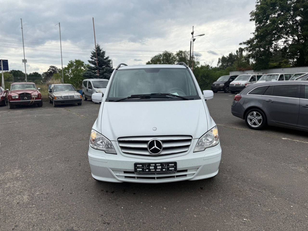 Mercedes-Benz Vito Mixto 122 CDI EFFECT lang - ميكروباص: صورة 1 Mercedes-Benz Vito Mixto 122 CDI EFFECT lang - ميكروباص: صورة 1