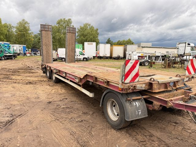 Müller-Mitteltal T 3 PROFI 30,0 - مقطورة مسطحة منخفضة: صورة 1 Müller-Mitteltal T 3 PROFI 30,0 - مقطورة مسطحة منخفضة: صورة 1