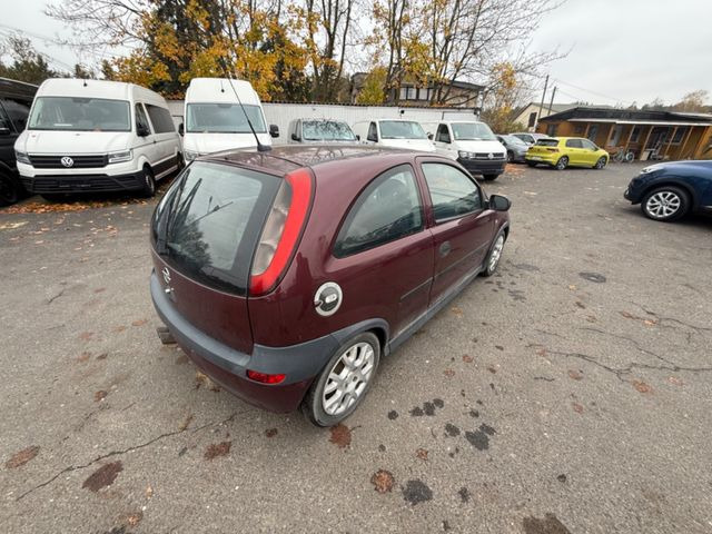 Opel Corsa 1.4 16V Elegance - سيدان: صورة 4 Opel Corsa 1.4 16V Elegance - سيدان: صورة 4