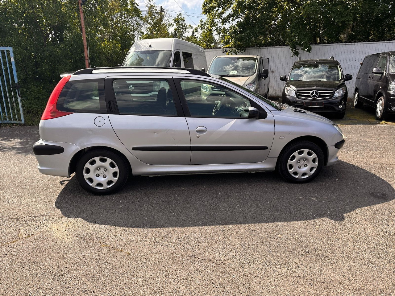 Peugeot 206 SW Grand Filou Cool - سيارة: صورة 5 Peugeot 206 SW Grand Filou Cool - سيارة: صورة 5