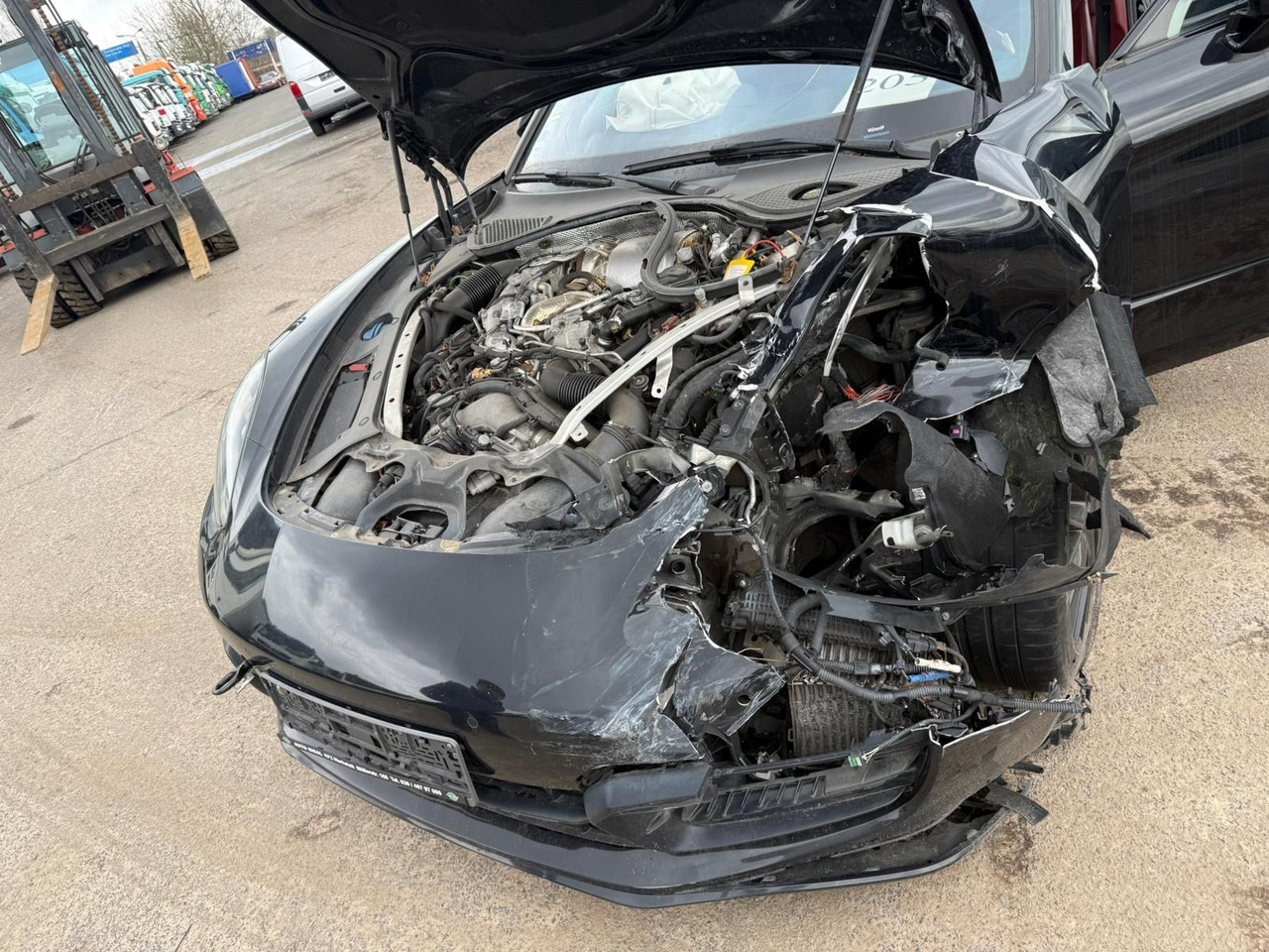 Porsche Panamera 4 S Diesel UNFALL!! - سيارة: صورة 5 Porsche Panamera 4 S Diesel UNFALL!! - سيارة: صورة 5